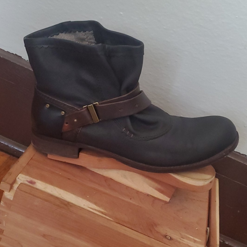 Caterpillar Cat Rita Leather Boots